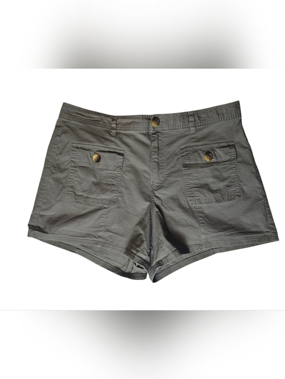 Vuori Women's Vintage Ripstop Utility Shorts, XXL Olive Green Pockets Outdoor